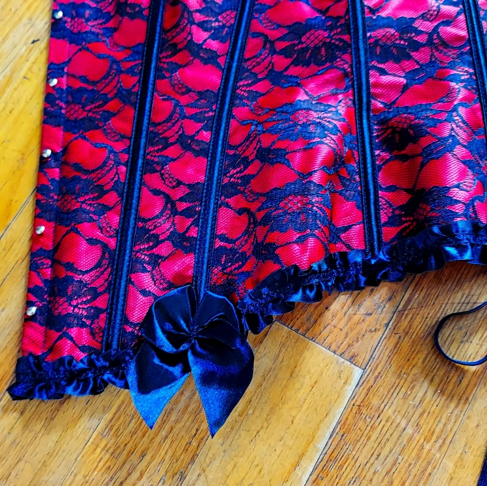 NEVER WORN Boudoir Boned Corset and Panties